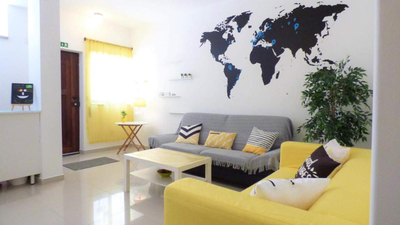 D Wan Guest House 佩尼契 外观 照片
